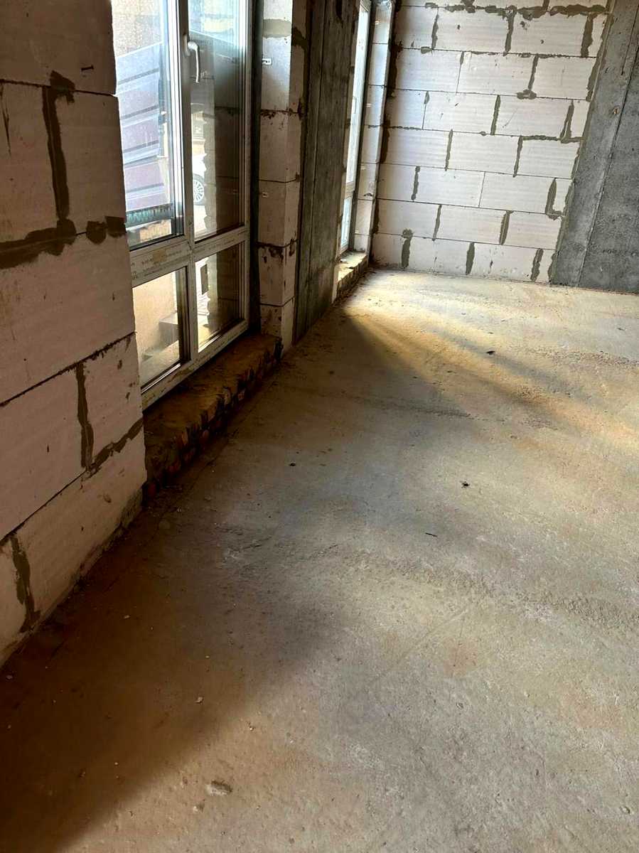 1861441097425323
