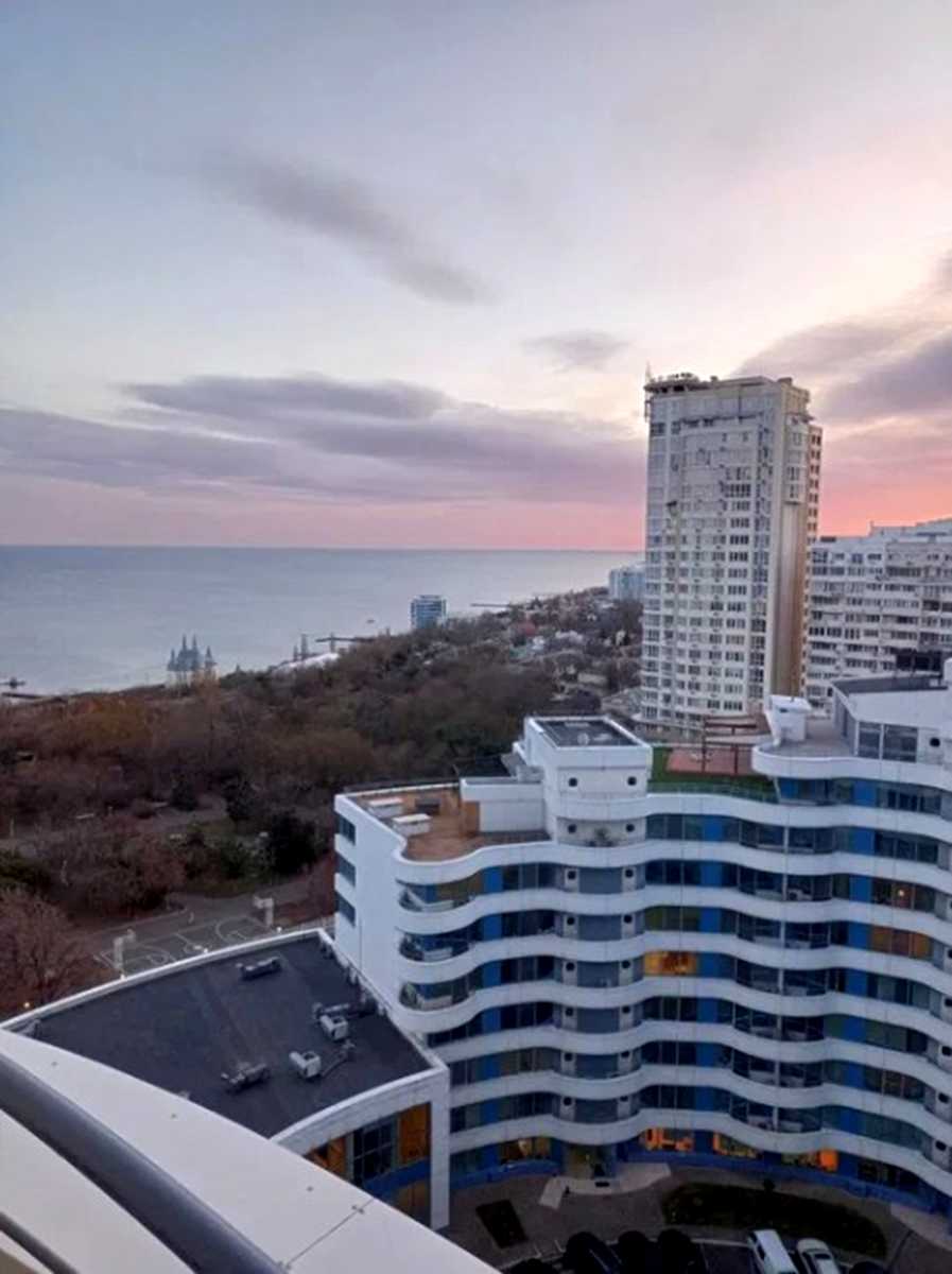 3-комнатная квартира по адресу ул. Литературная (площадь 210 м²) - фото 2 3-комнатная квартира по адресу ул. Литературная (площадь 210 м²) - Atlanta.ua - фото 2