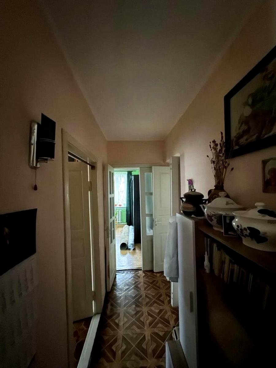 1861470036401176