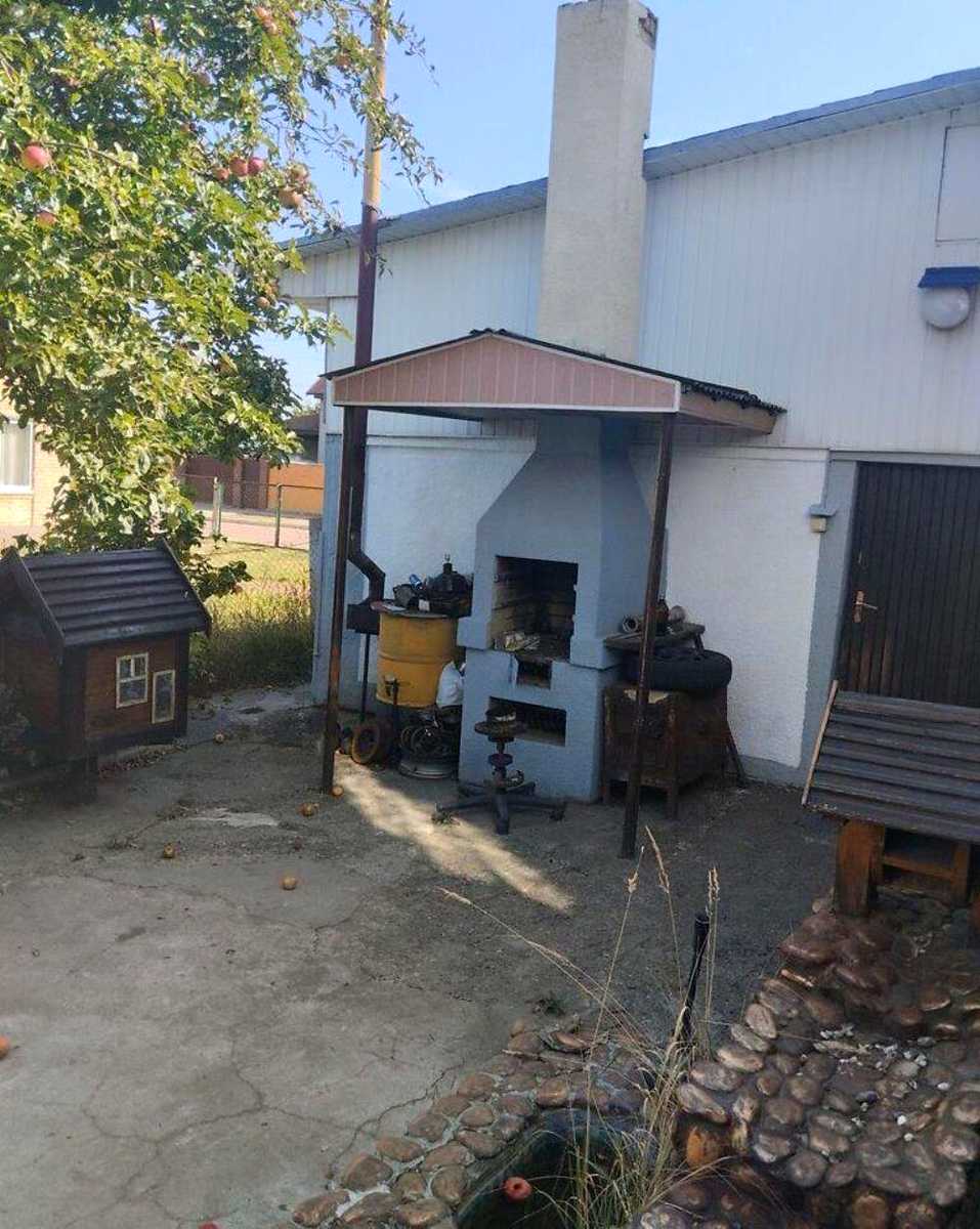 1861473878810996