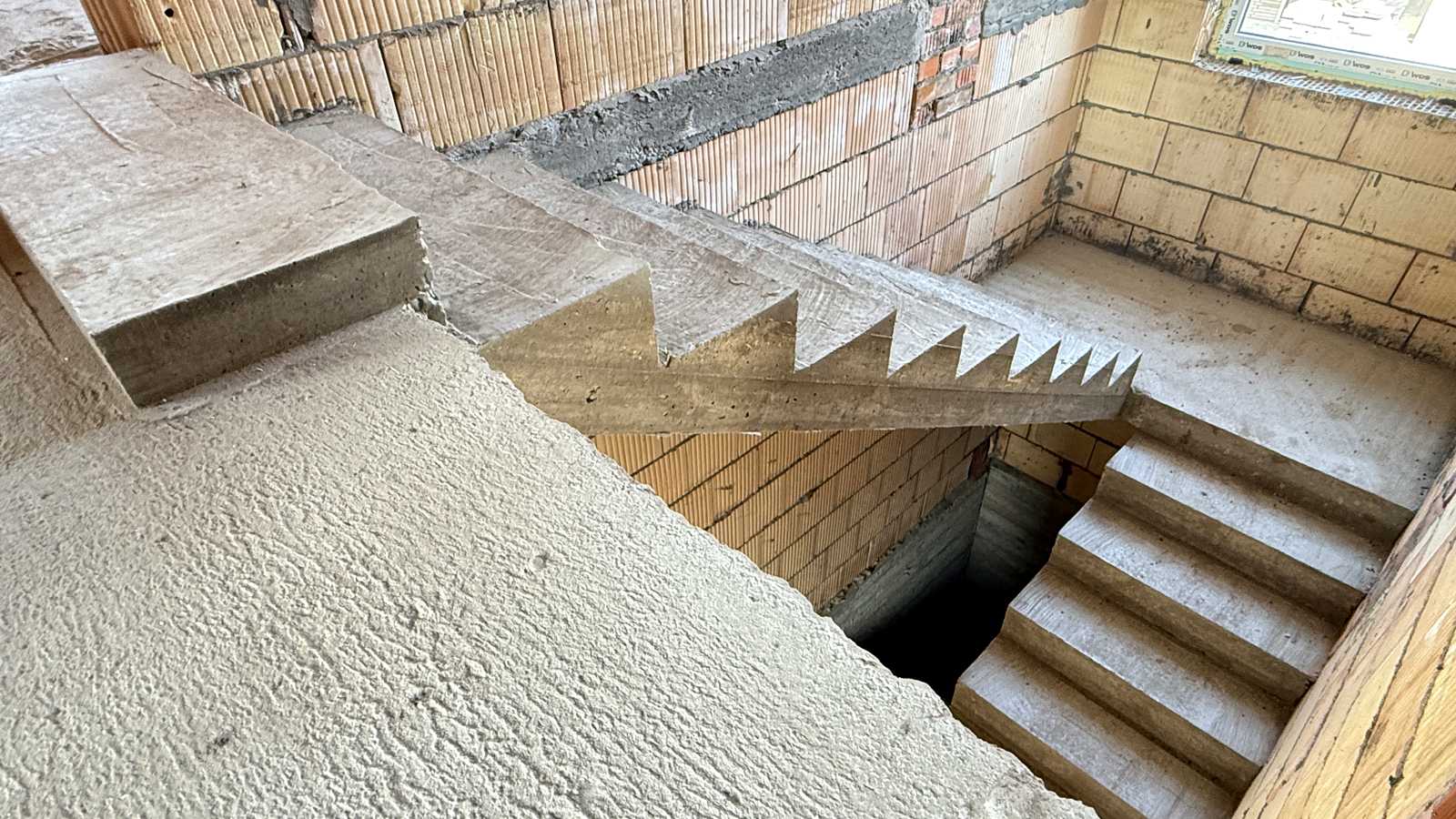 1861519997862628