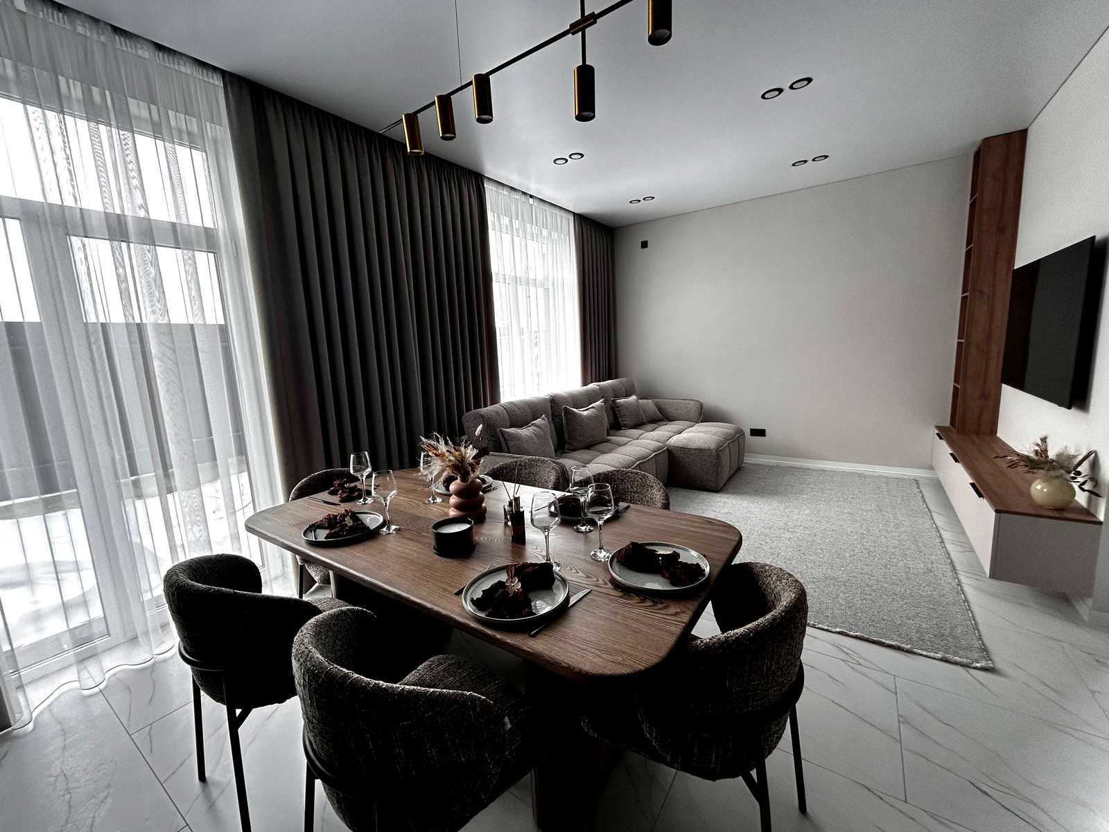 1861535082696553