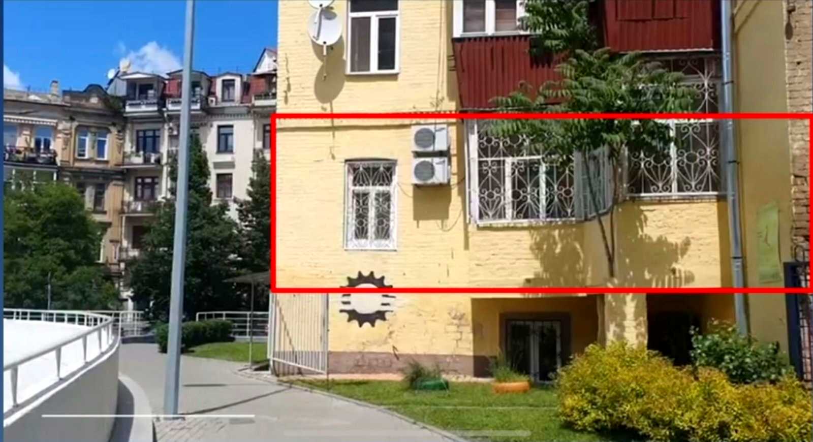 1861536403681391