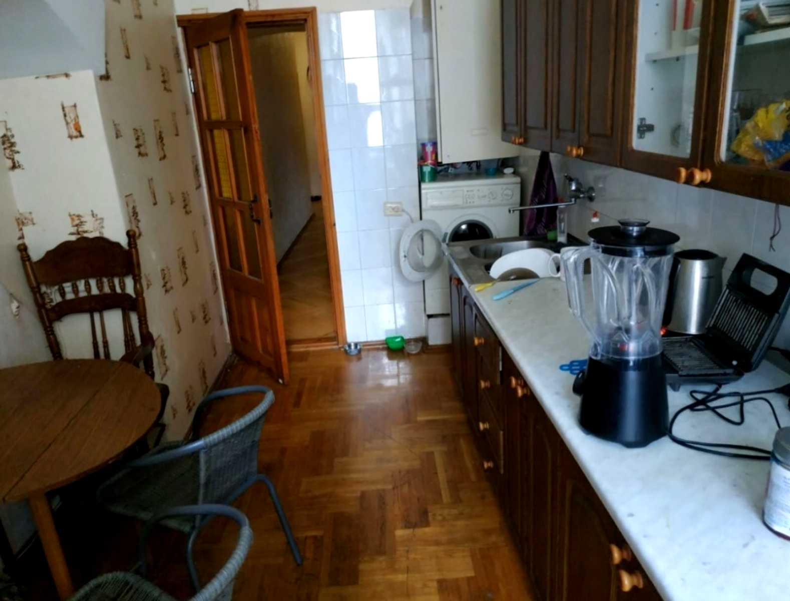1861536404562530
