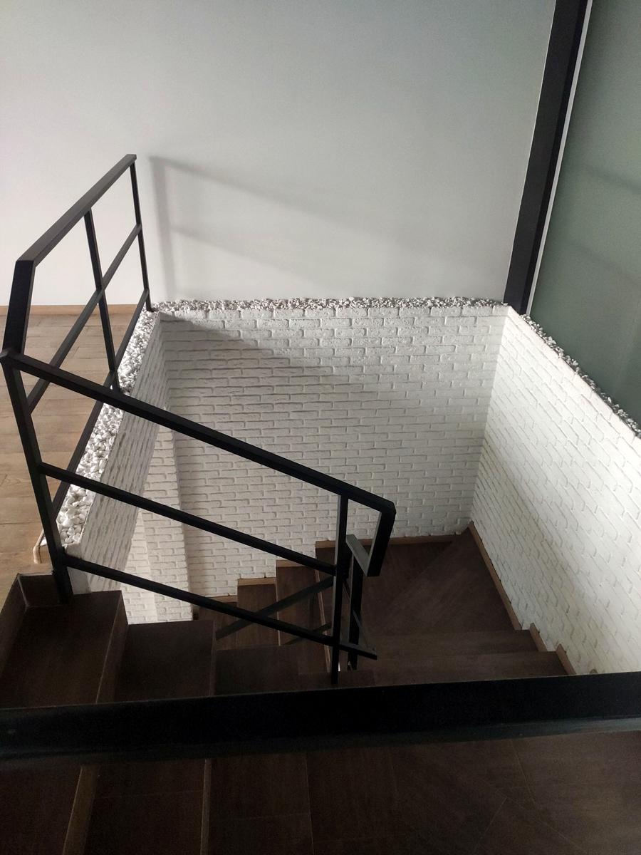 1861616796026298