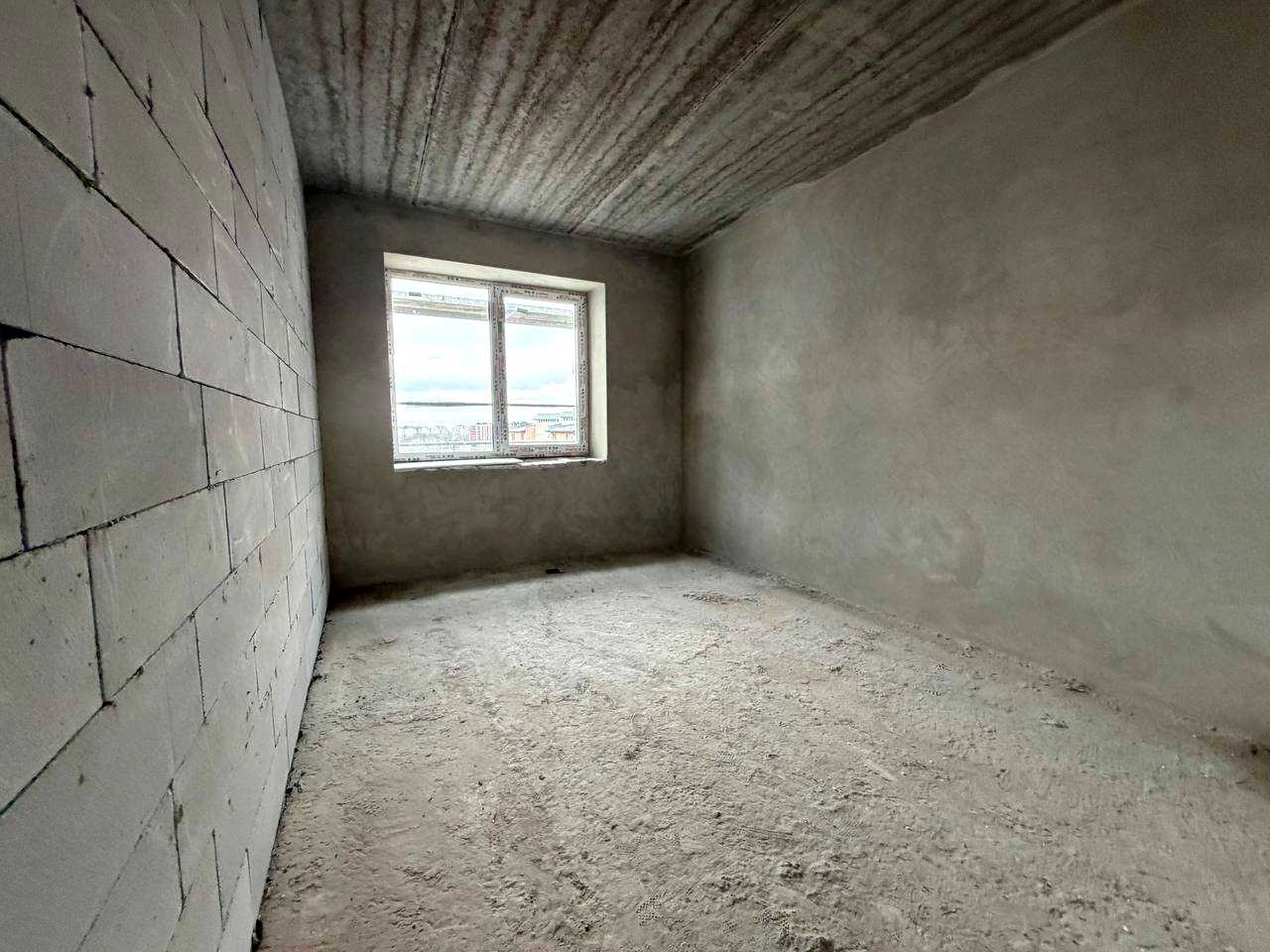 1861703773850544