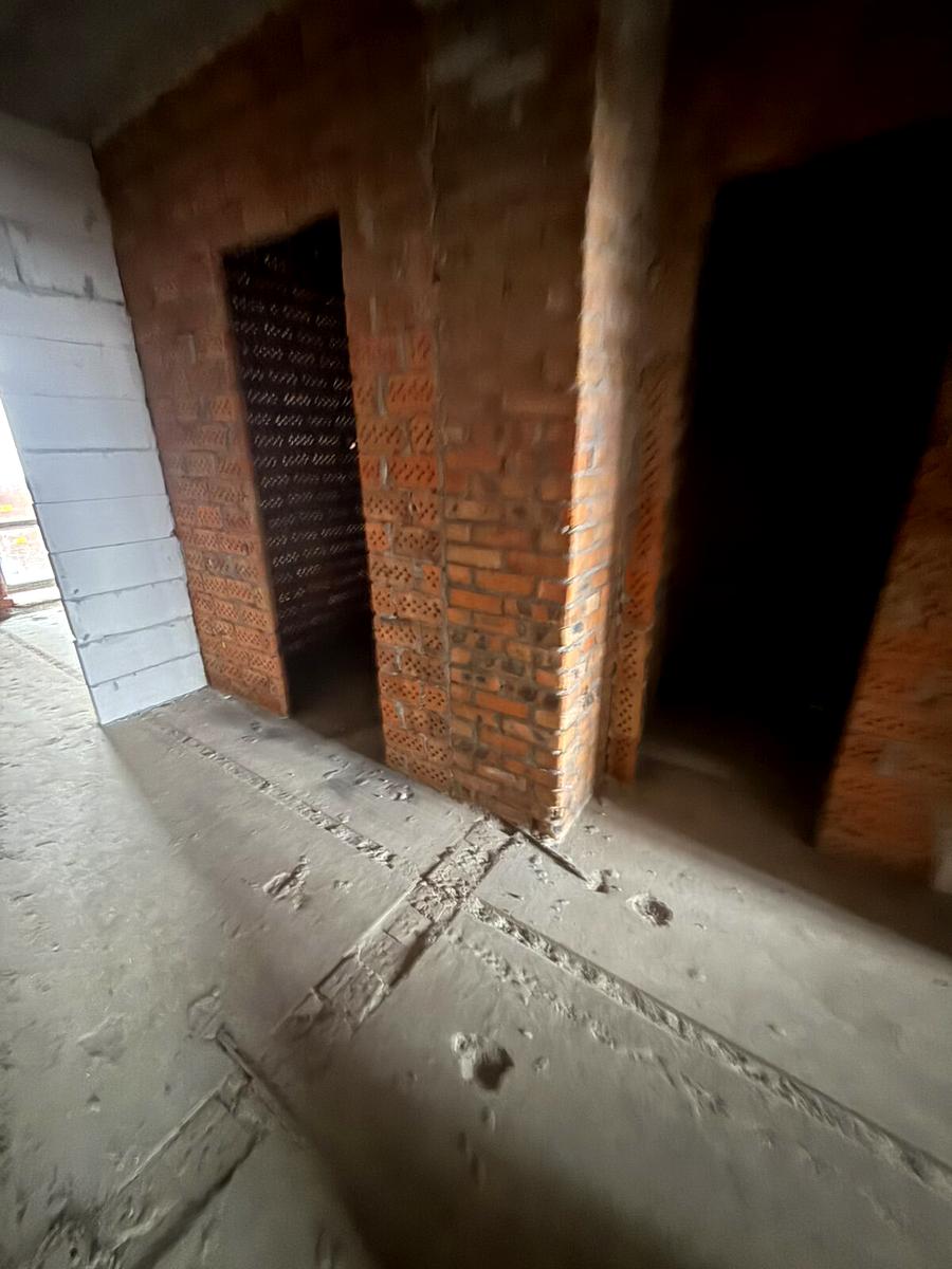 1861706480233892