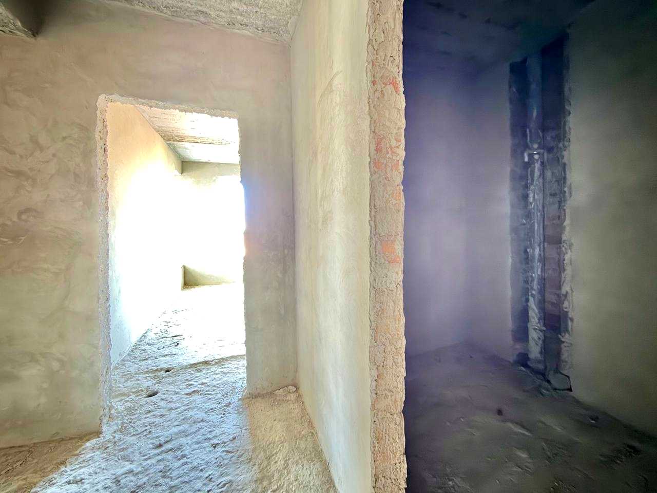 1861717008943645