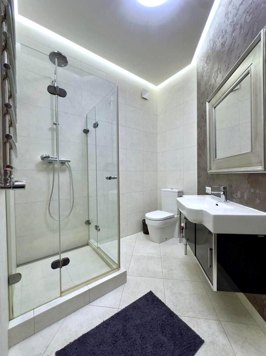 1861717134431369