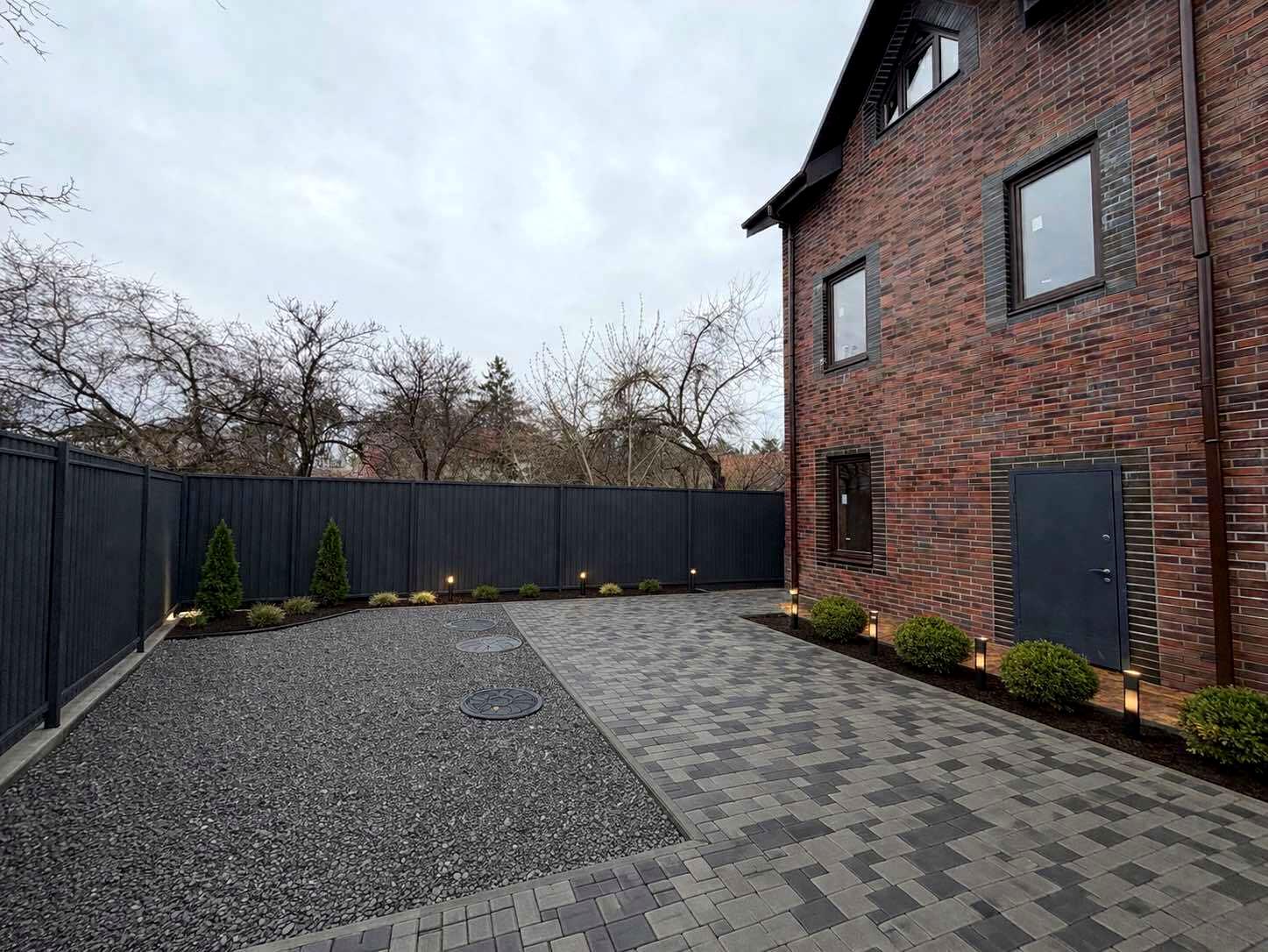 1861730103564320