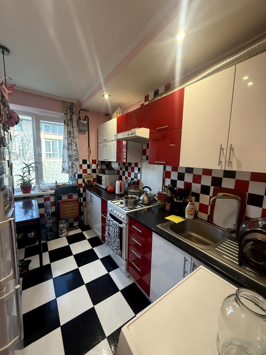 Продаж 3-кімнатної квартири - зображення 1