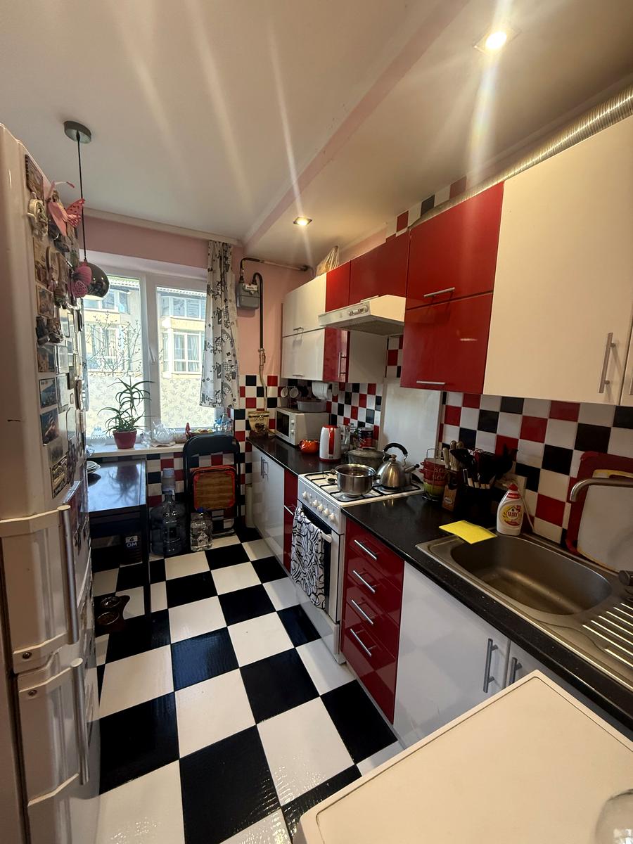 Продаж 3-кімнатної квартири - зображення 2