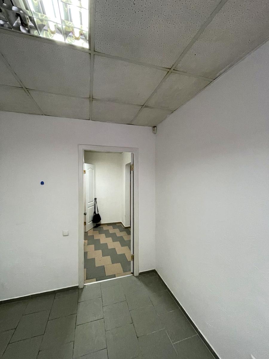 1861793907318910