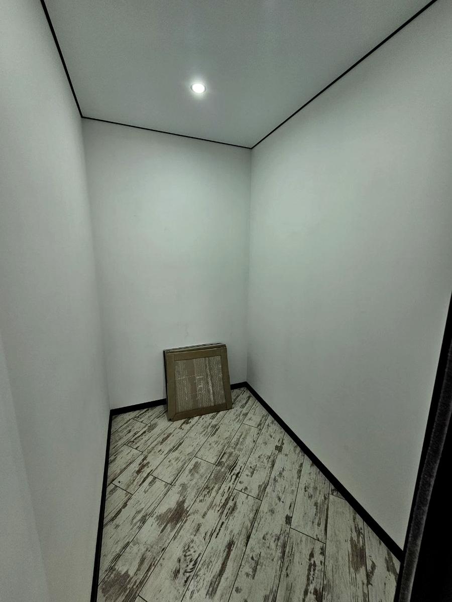 1861794075674941