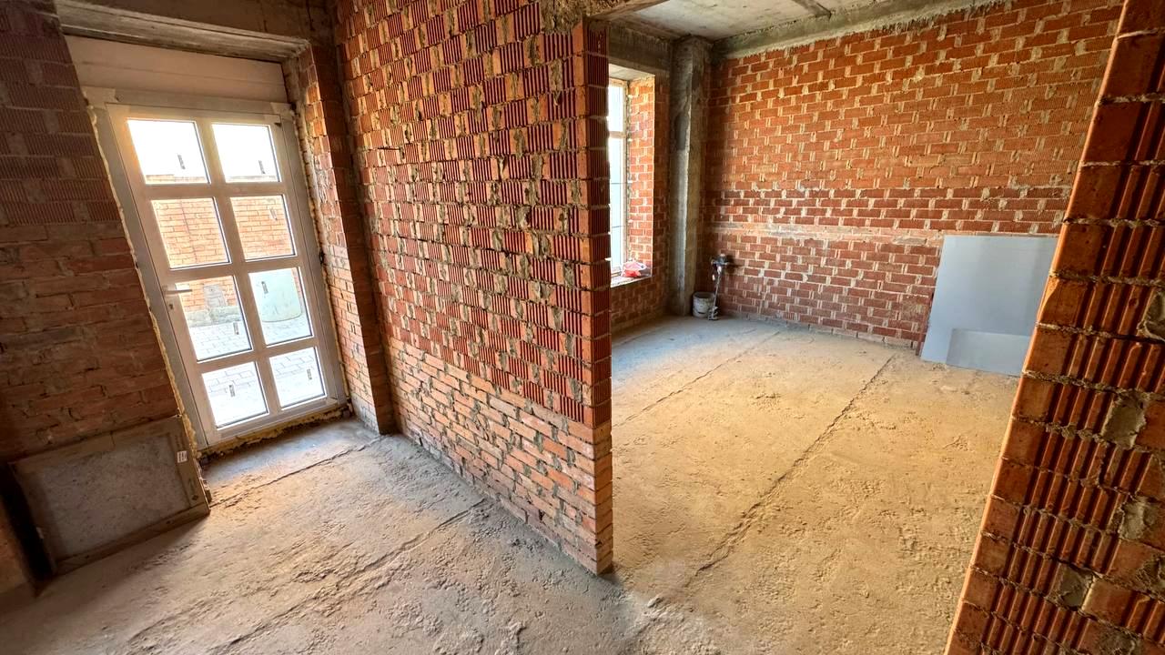 1861808913337342