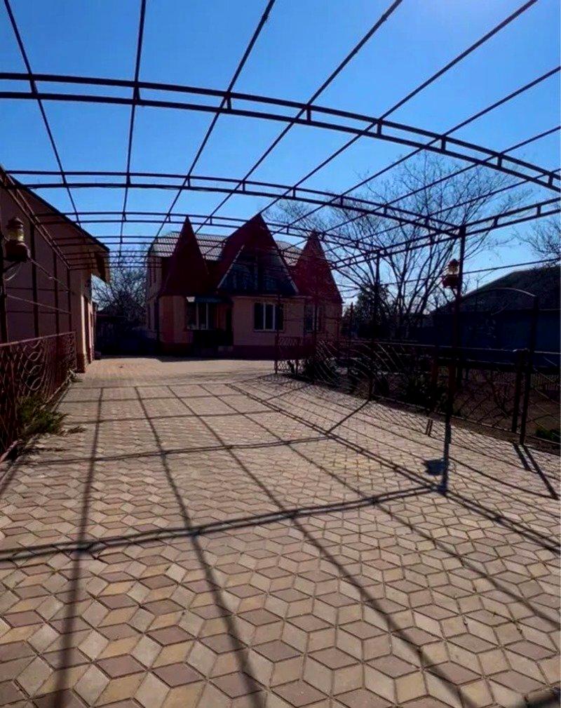 Будинок за адресою (площа 250 м²) Будинок за адресою (площа 250 м²) - Atlanta.ua