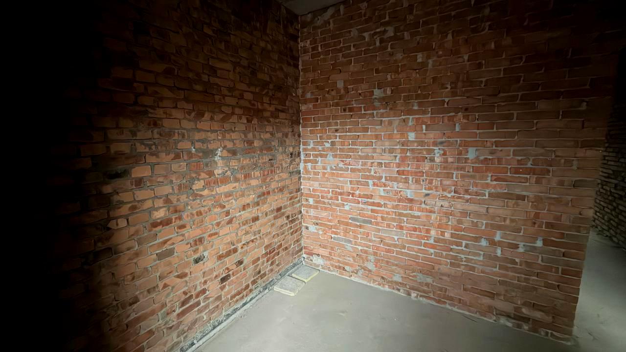 1861814761759000