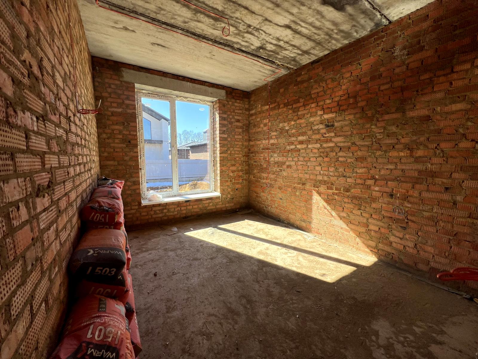 1861816653212018