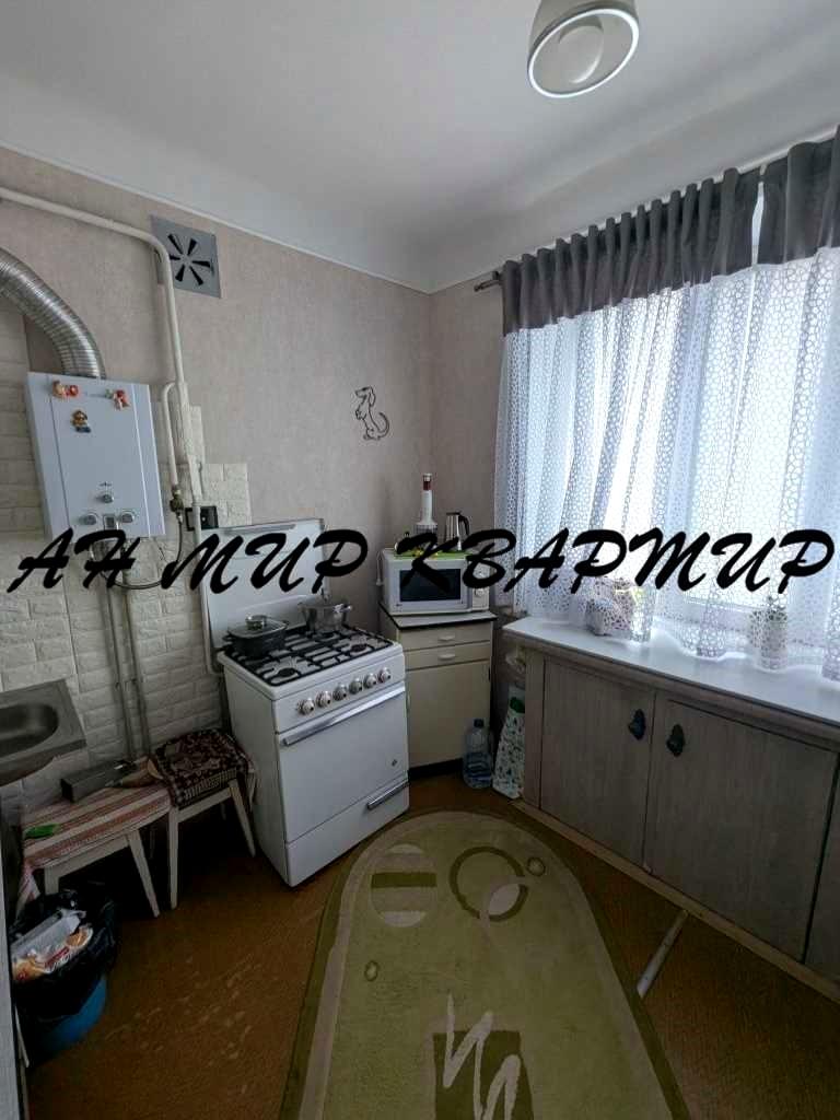 1861834617916512