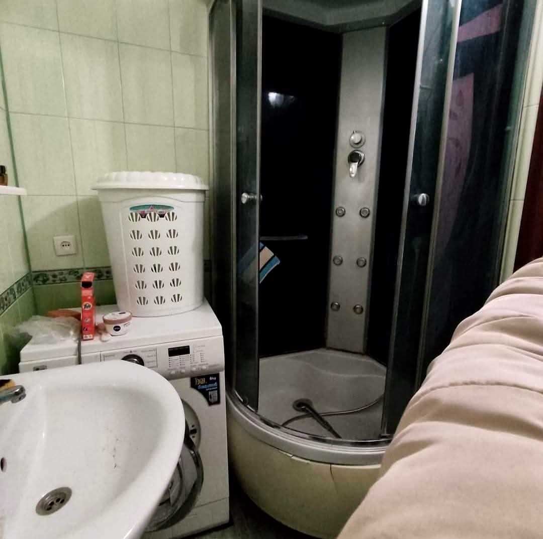 1861893874210245