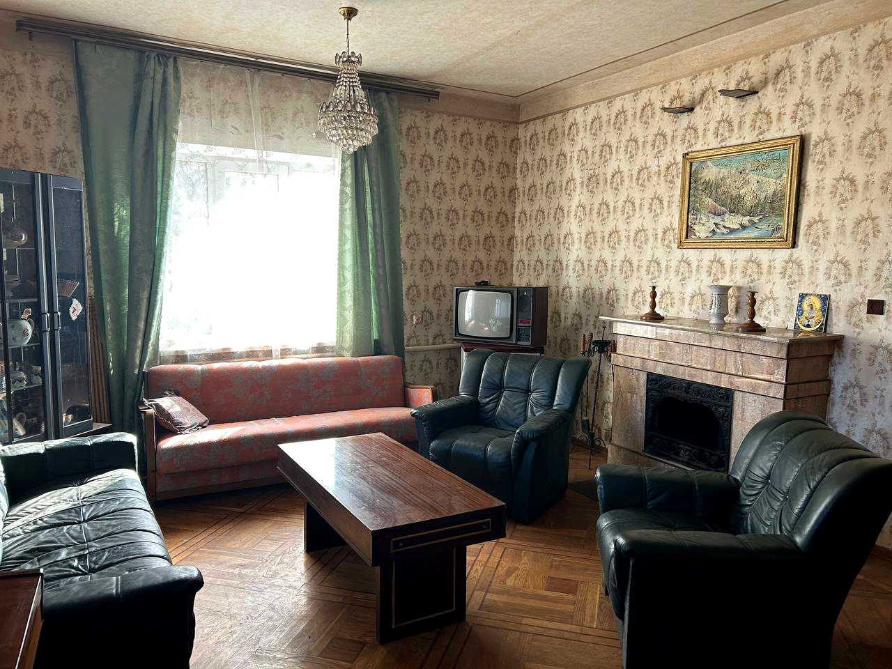 1861895113785713