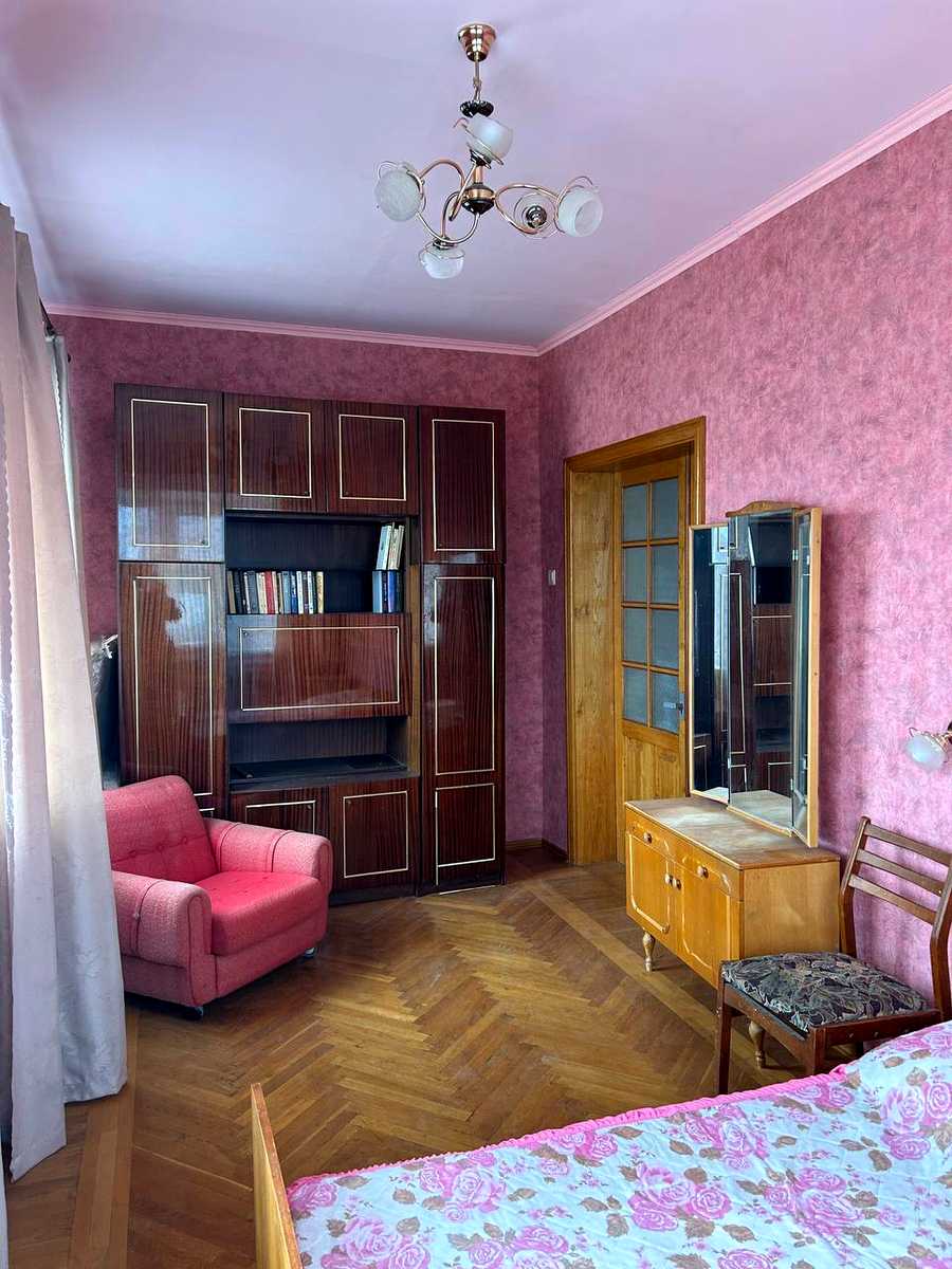 1861895115866595