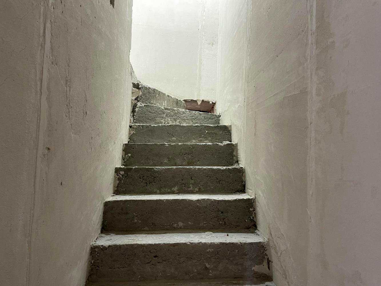 1861909209694084