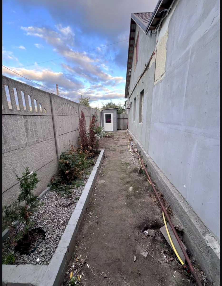 1861911299086129