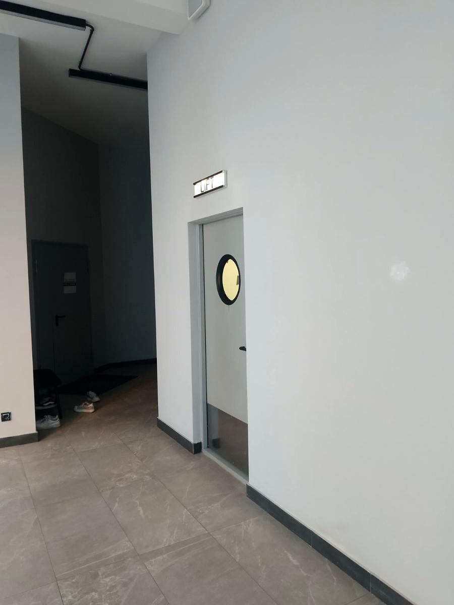 1861927674816129