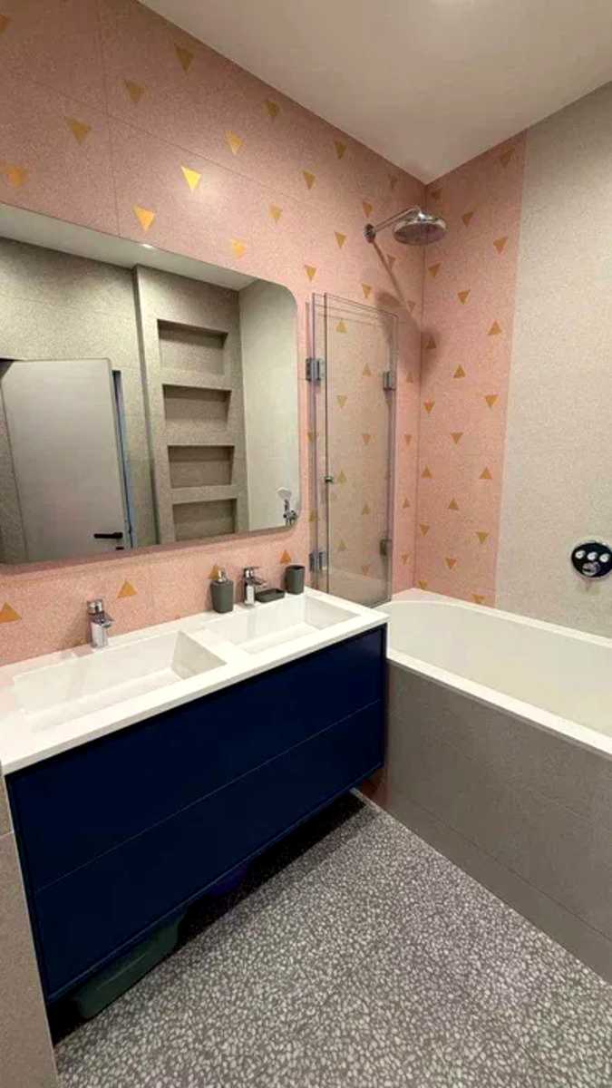 1861938617330002