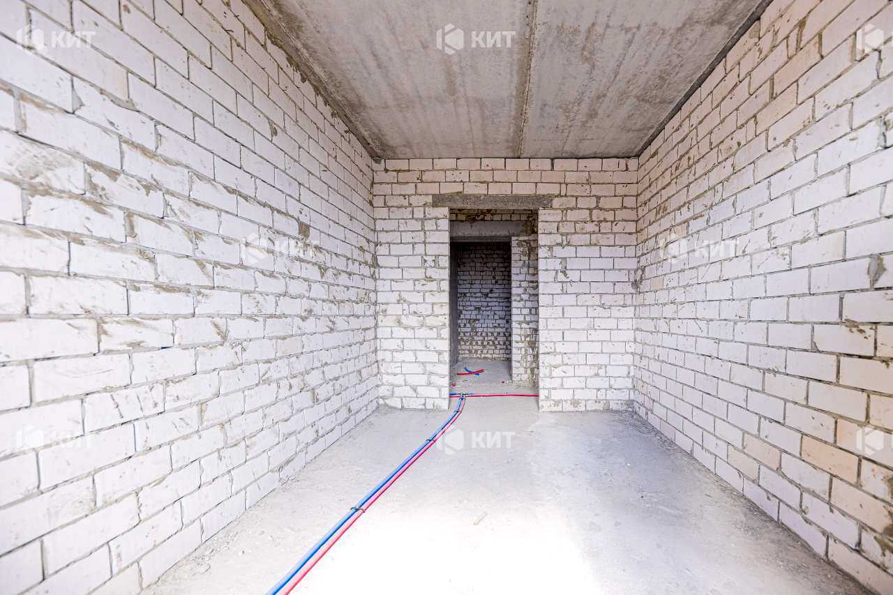 1861978593315905