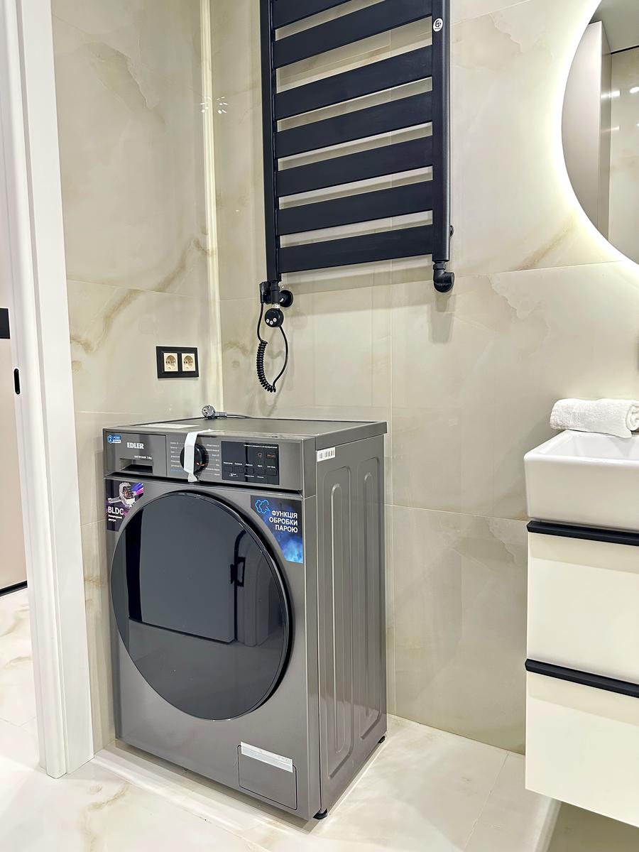 1861980338239374