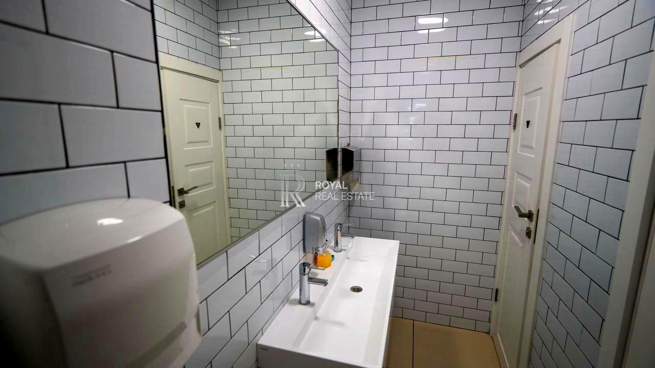 1861984177993786