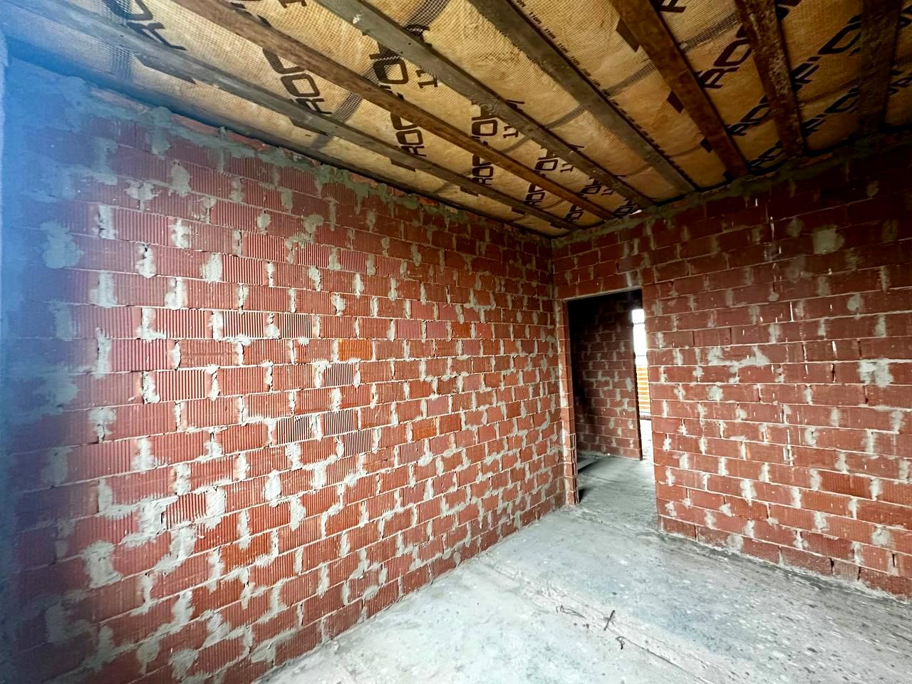 1861986474977861