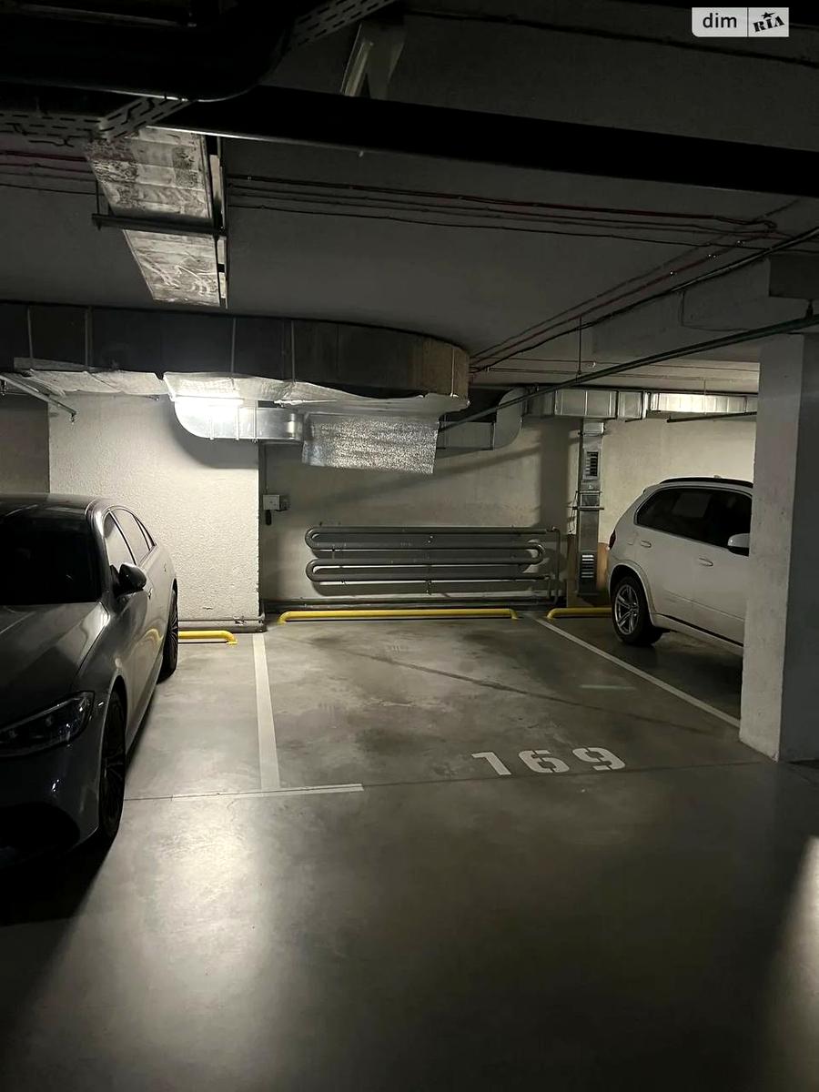 1861986937391597