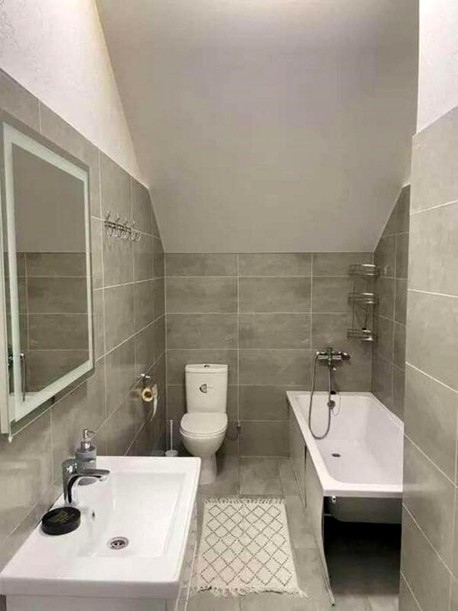 1862002857437092