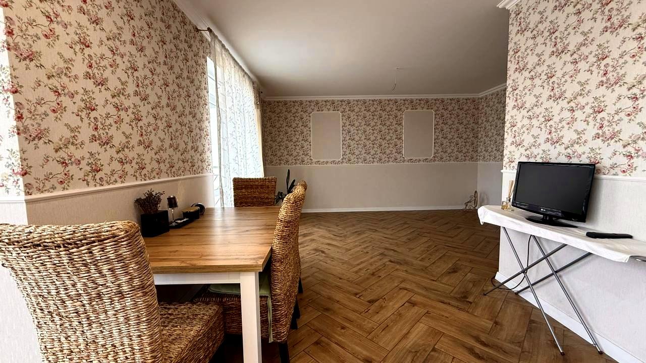 1862007039054617