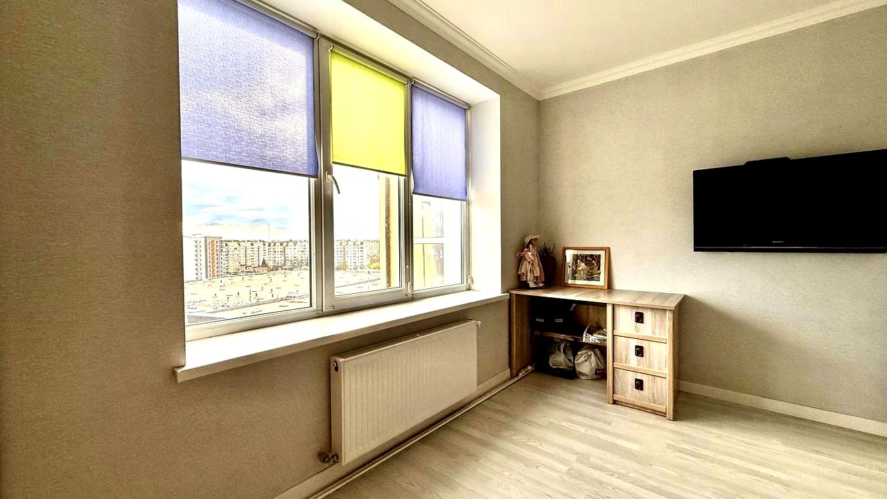 1862007040750962
