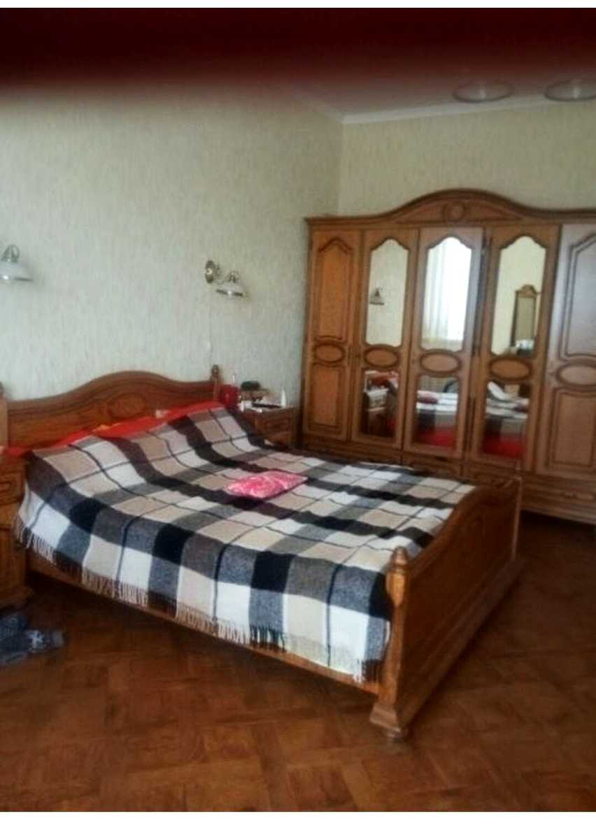 1862010275642723