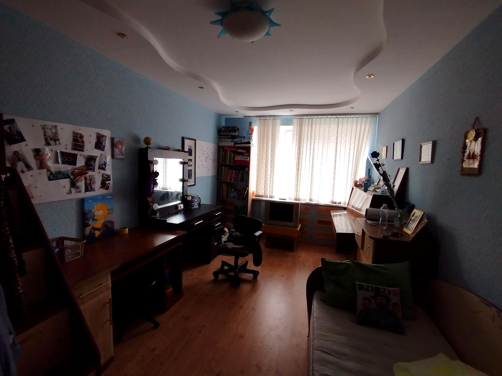 1862057062076209