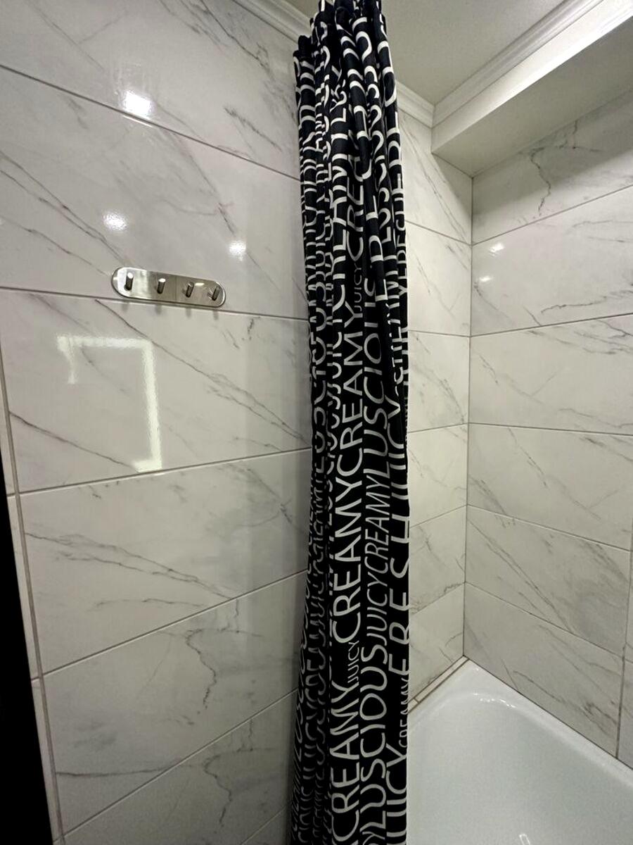 1862085356815585