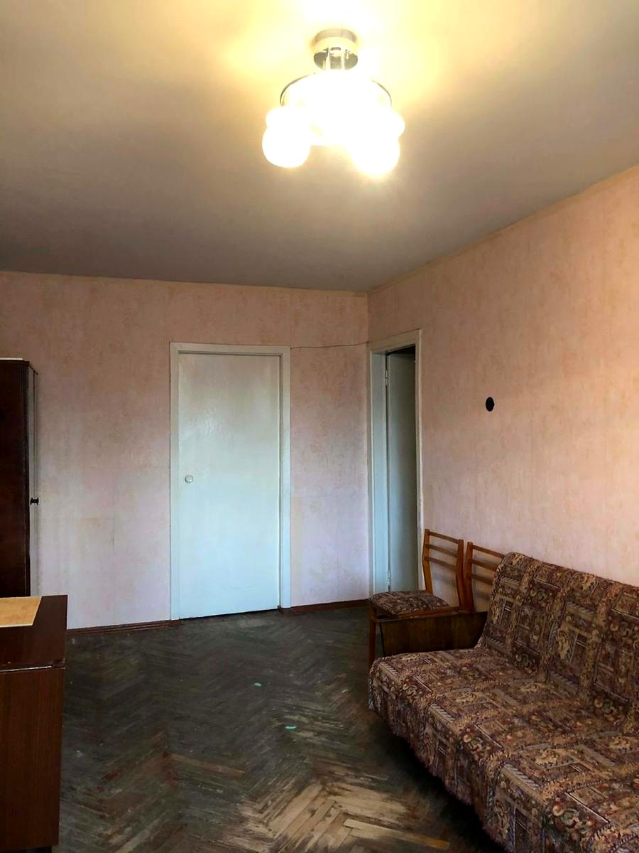 1862256743940933