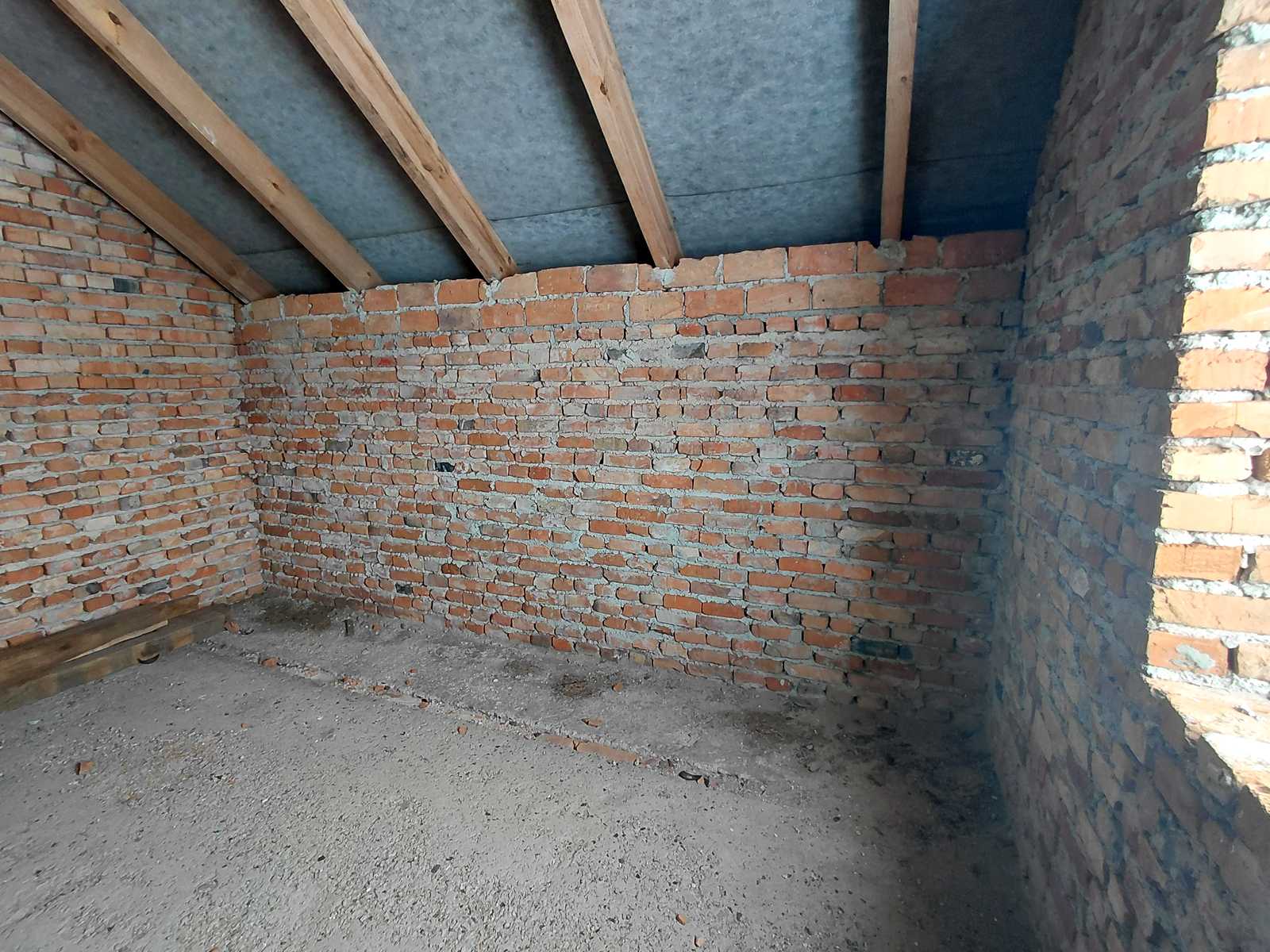 1862283353185095