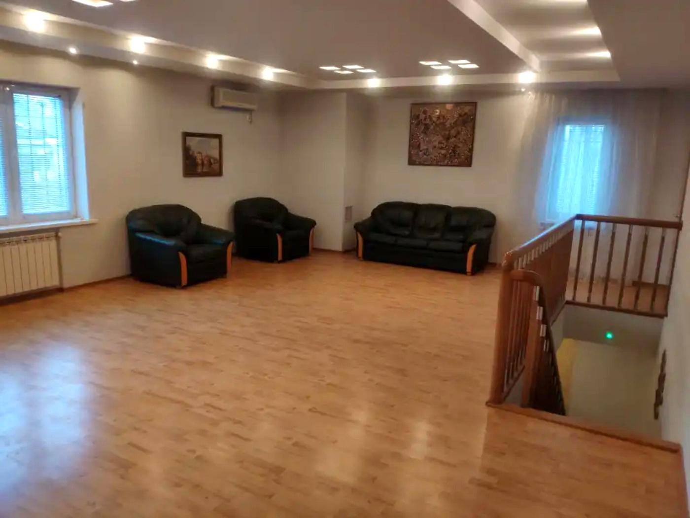 1862341549859296