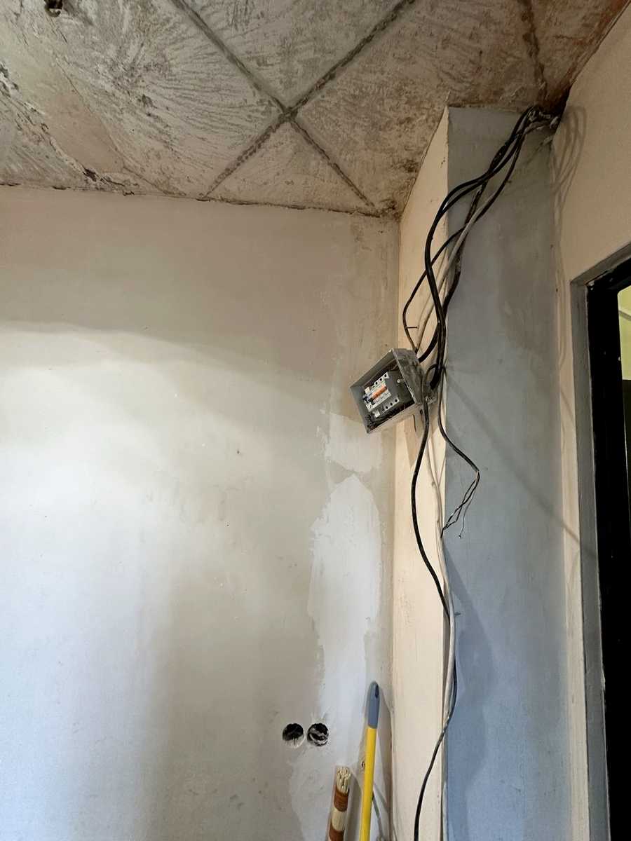 1862355018792059