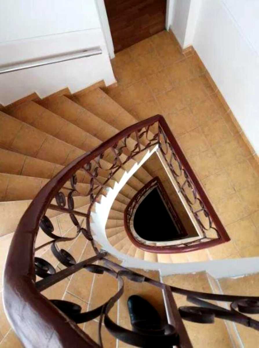 1862363302923624