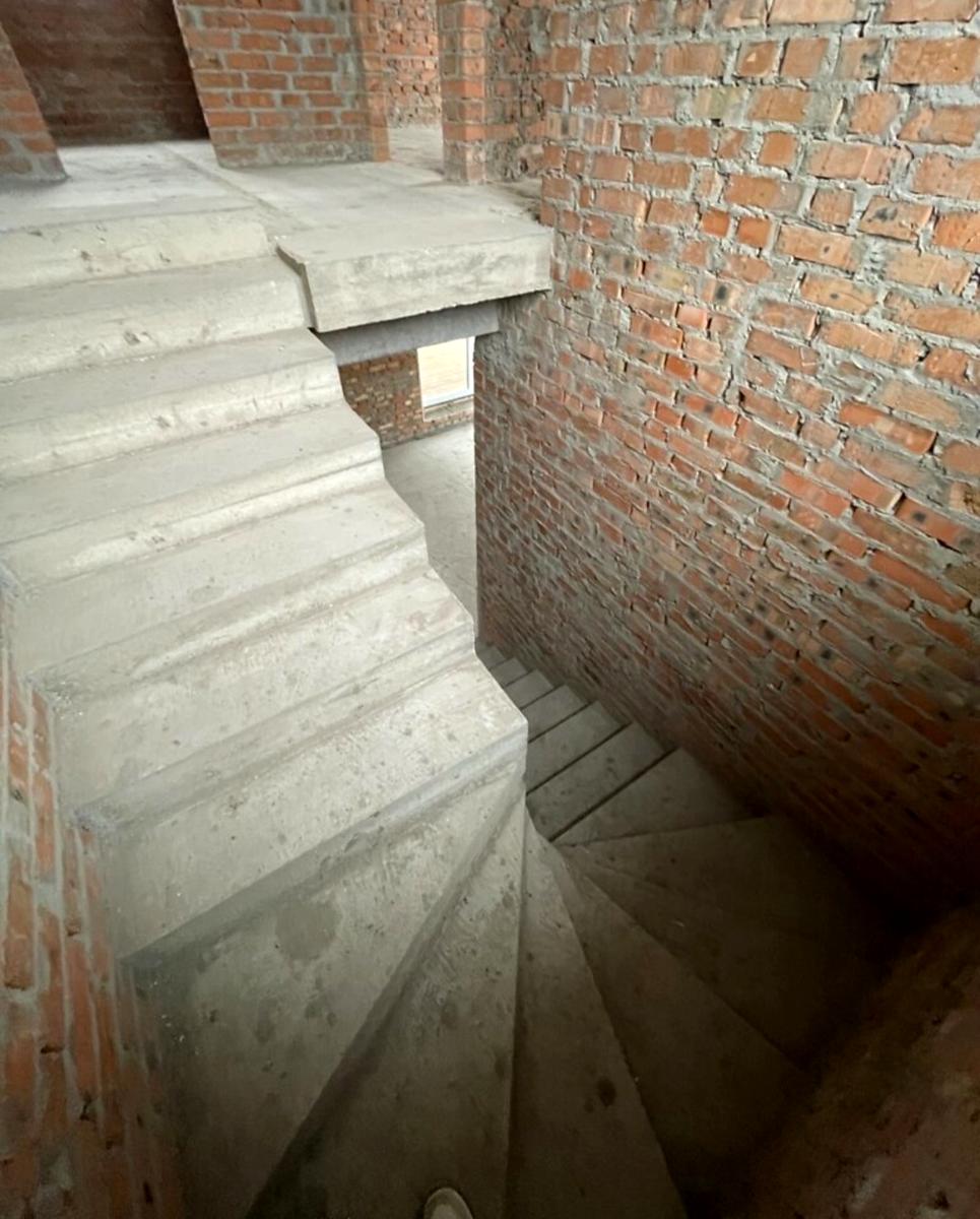 1862435612082904