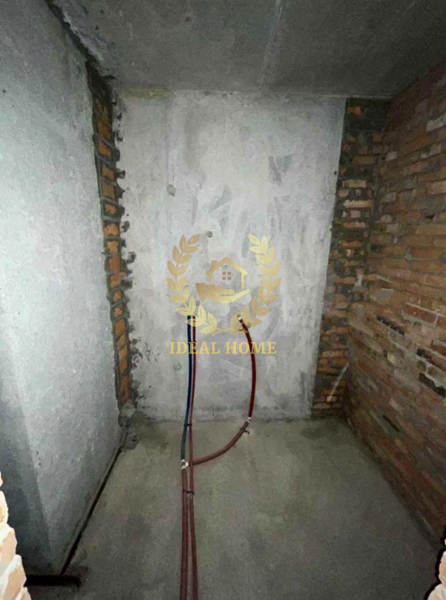 1862450759697511