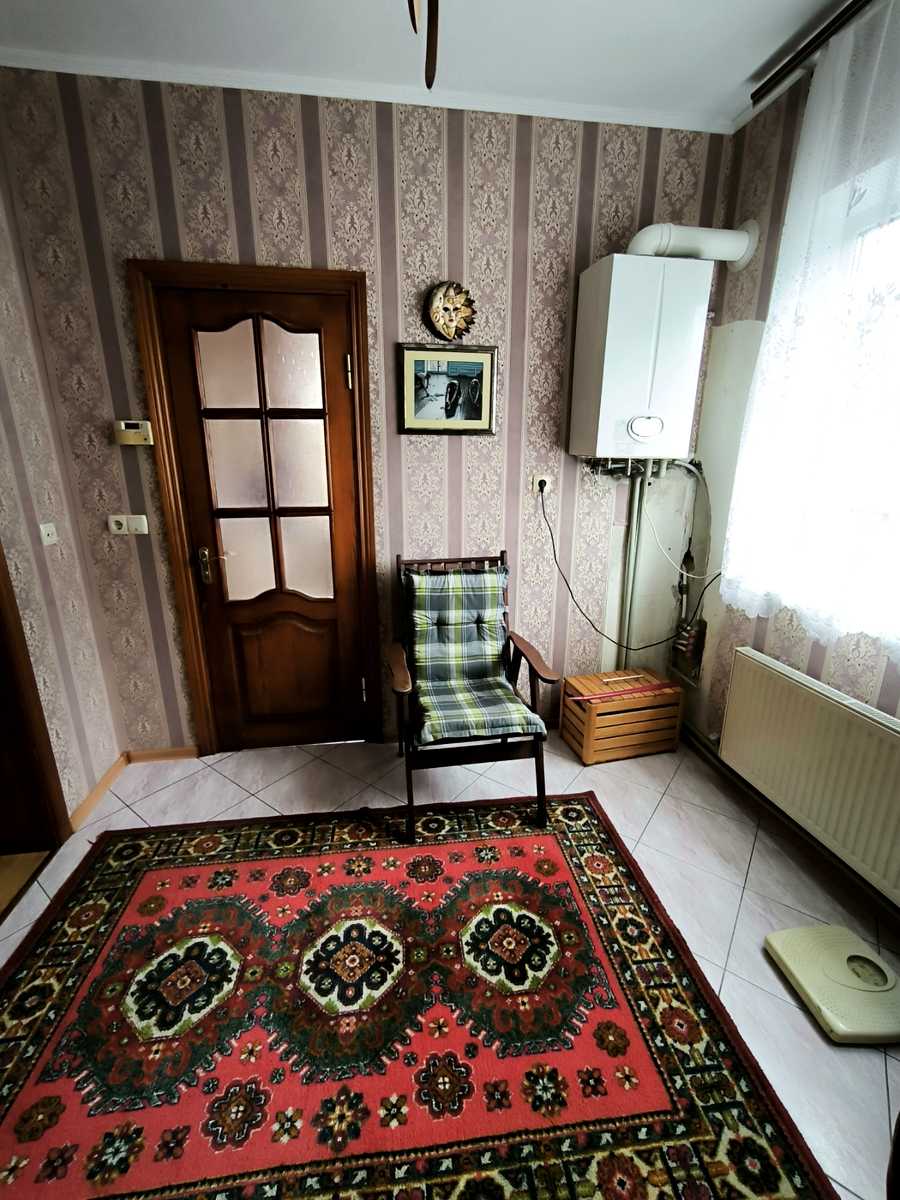 1862453069383881