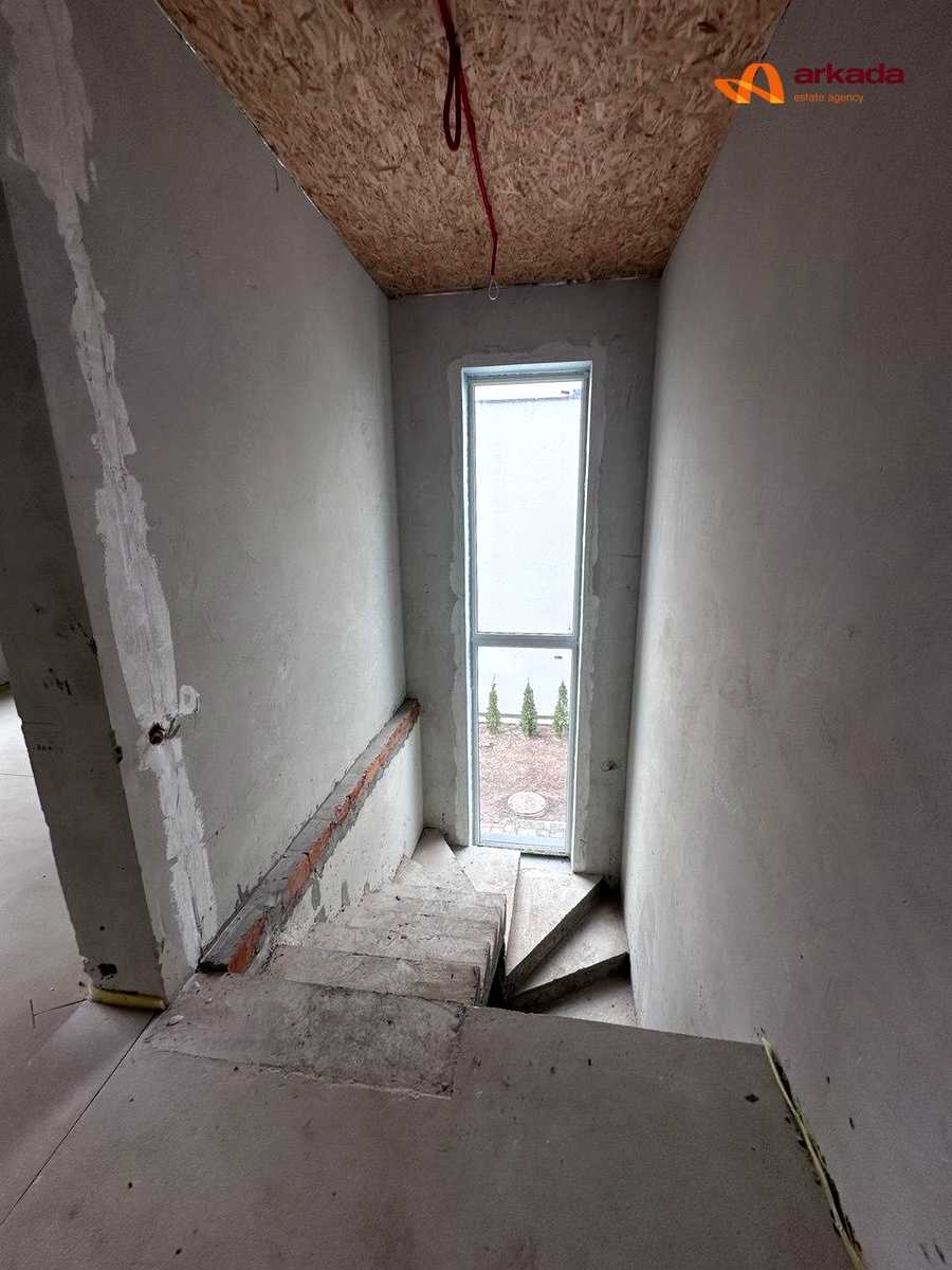1862535001699596